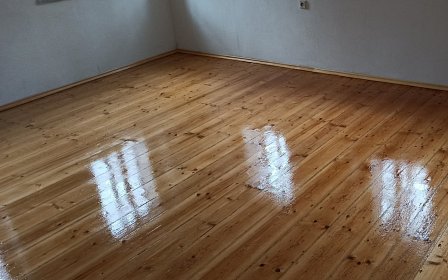 Renovace palubkové podlahy z měkkého dřeva